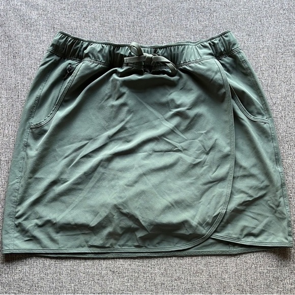 Patagonia Pants - Patagonia Fleetwith Skort, Medium, Green. The cutest and comfiest skort.